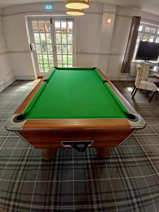 Woolpack Inn Чичестър Екстериор снимка
