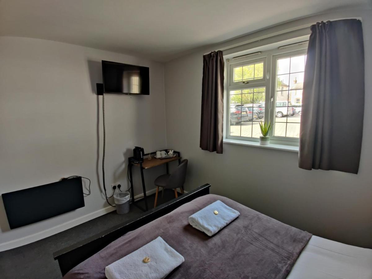 Woolpack Inn Чичестър Екстериор снимка